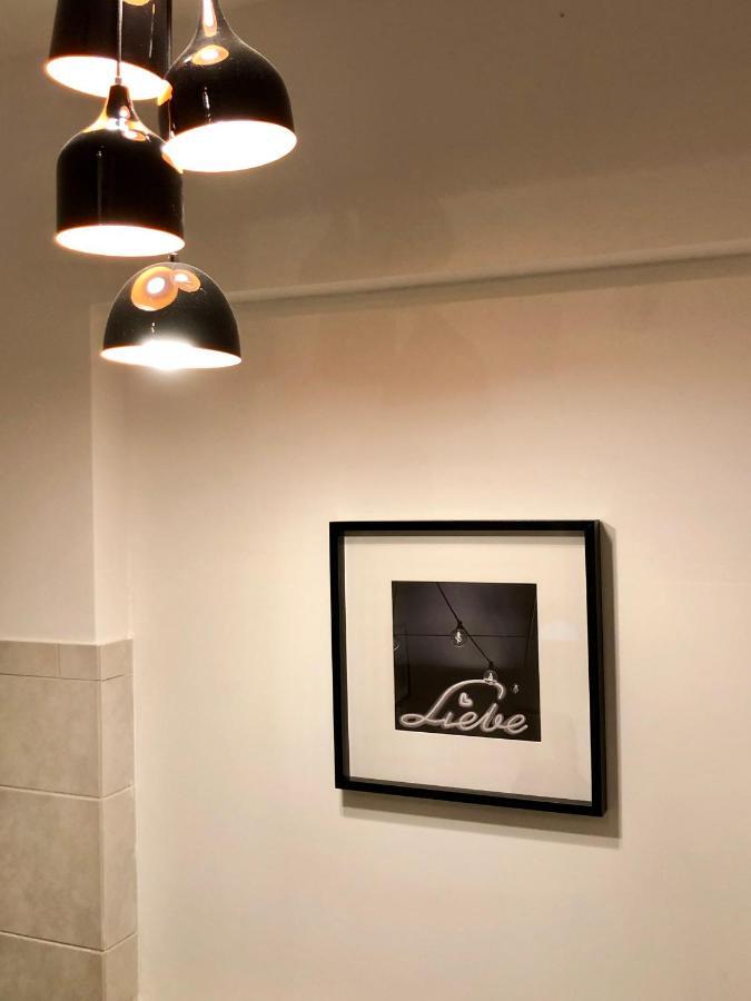 Sandmann Boutique Hostel Hotel Гамбург Экстерьер фото